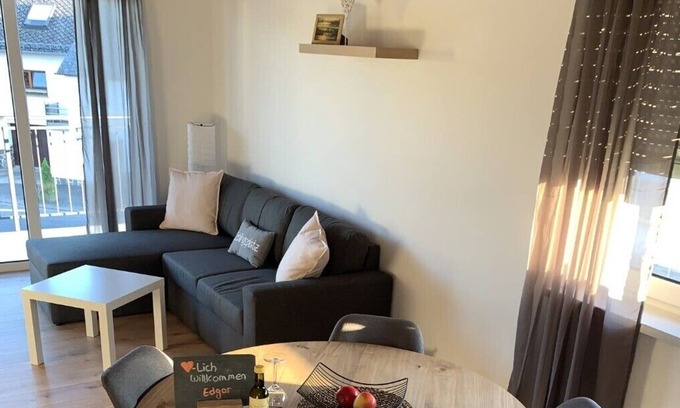 Lierschied Apartamento | Vacation Apartment "Im Tal der Loreley" with Garden, Terrace, BBQ & Wi-Fi