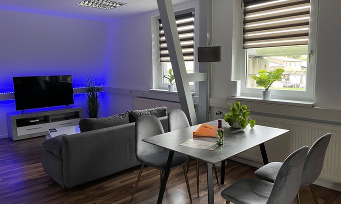 Johannesvorstadt Apartamento | Vacation apartment "TUNING-Bus" in Erfurt, near the north beach