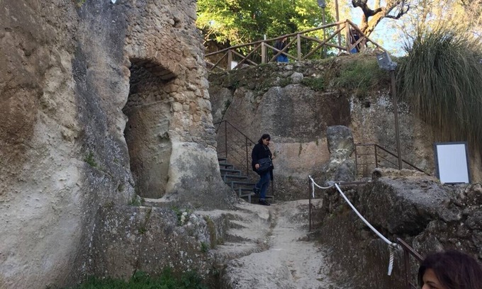 Zungri Casa | Vacation at the caves of the sbariati