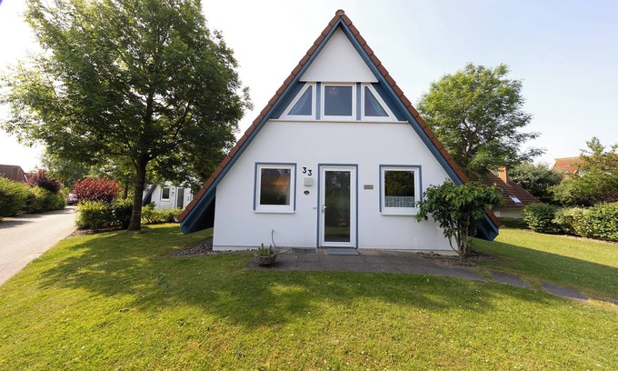 Dorumer Neufeld Casa | Vacation home Westertill 33, lovingly furnished and close to the beach.