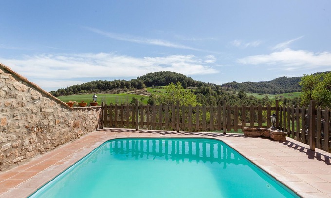 Sant Marti de Tous Casa | Casa de vacaciones "El Mas De Tous" con vistas a la montaña, piscina privada y Wi-Fi