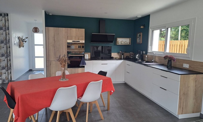 Loctudy Casa | Vacation home 1.2 km from the seafront