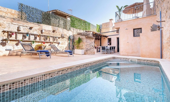 Petra Casa | Casa de vacaciones "Cas Solleric" con piscina, balcón, aire acondicionado y Wi-Fi