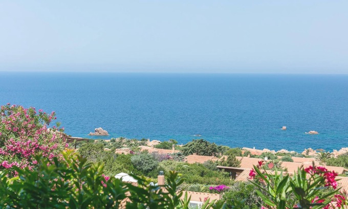 La Conia Casa | Vacation Home "Casa giardino e spiaggia a piedi" near the Beach with Garden & Terrace
