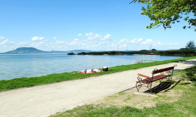 Balatonfenyves Casa | Casa de vacaciones Csilla by Interhome