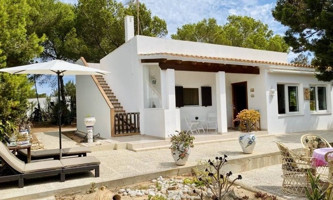 Formentera Casa | Vacation home with sea views and large plot directly on Playa Migjorn
