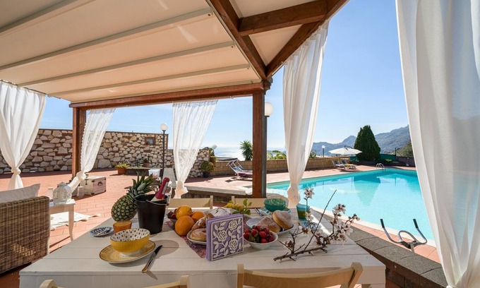 Letojanni Casa | Vacation home for 11 guests with 200m² in Letojanni (163989)