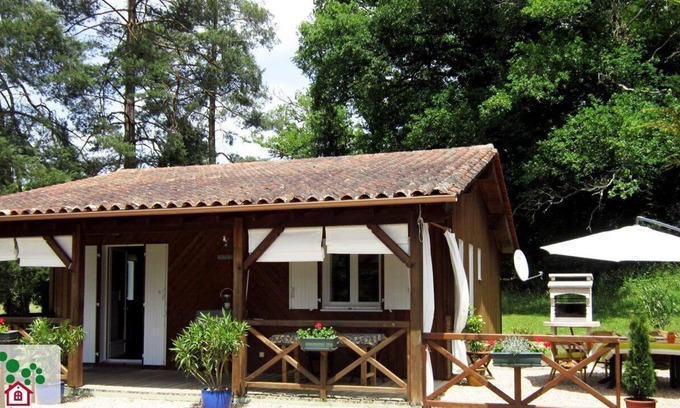 Lunas Casa | Casa de madera para 4 personas silenciosas - piscina privada "abeto" en Lunas