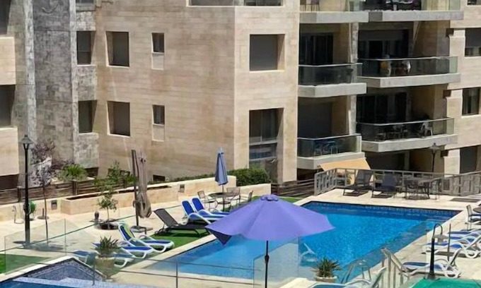 Amman Apartamento | Vacation Home in Abdoun, Amman with Swimming Pools