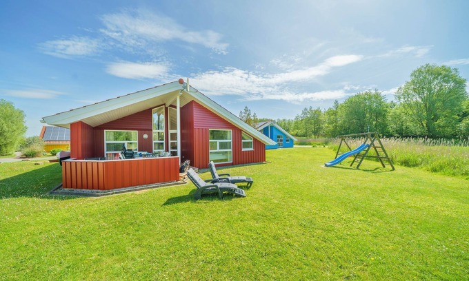 Norderteil Casa | Vacation home Kum Weer - A cozy retreat with generous furnishings