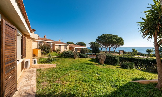 Villaputzu Casa | Casa de vacaciones "Le Gemelle Al 212" con vistas al mar, jardín privado y aire acondicionado