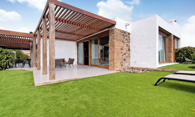 Telde Casa | Casa de campo 'Lis - Finca La Suerte Grande' con vistas a la montaña, terraza privada y Wi-Fi
