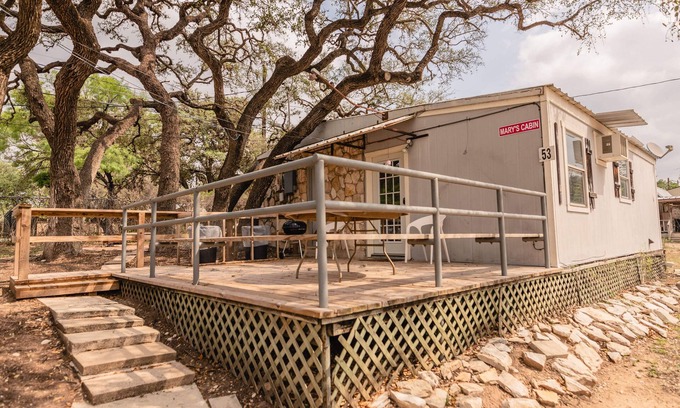 Sabinal Casa | Vacation Home Located on the Frio River
