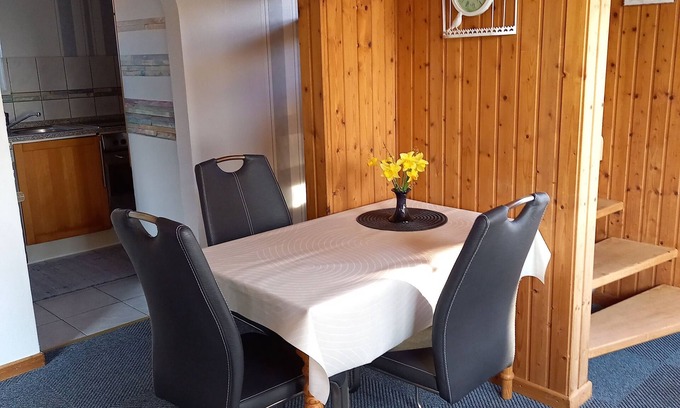 Buttforde Cabaña | Cottage en Frisia Oriental con terraza, el Mar del Norte, 2 pers. desde 29, - por día