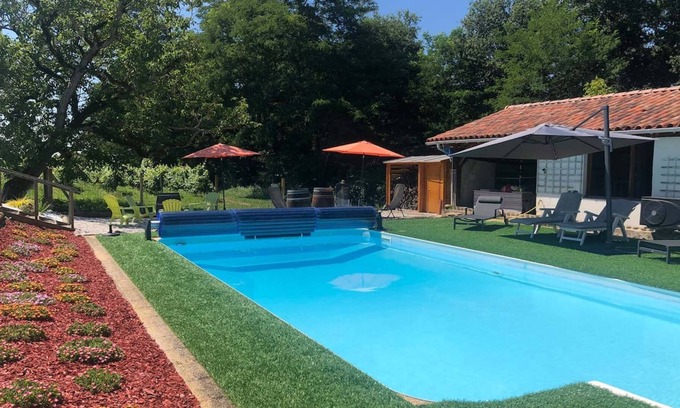 Vielle-Tursan Casa | Casa de vacaciones "Propriete Lacastelle 12 Personnes" con piscina, 2 terrazas y Wi-Fi