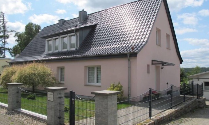 Raben Steinfeld Casa | Casa de vacaciones Rosa by Interhome