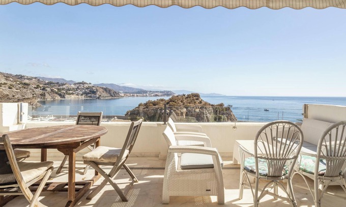 Almunecar Casa | Casa de vacaciones "Vista Marina" cerca de la playa con vistas al mar, Wi-Fi y aire acondicionado