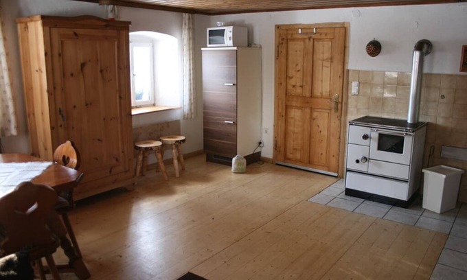Blaibach Apartamento | Vacation home with 600sqm garden and three bedrooms for up to 7 people