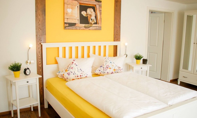 Hayingen Casa | Vacation home "Zum alten Kuhstall", wheelchair accessible, 200sqm, 6 bedrooms, max. 18 persons