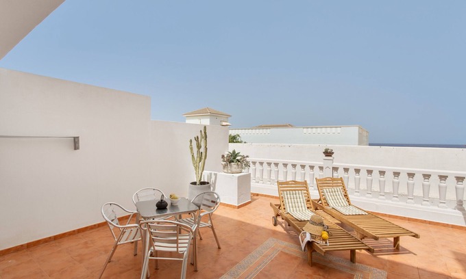 Puerto del Rosario Apartamento | Vacaciones 'Nomad Retreat' con terraza privada, jardín privado y Wi-Fi