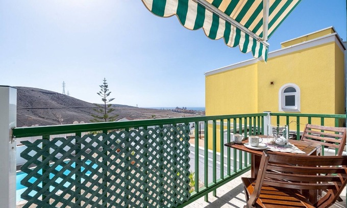 Arguineguin Apartamento | Vacaciones 'Pomelo 2' con vistas al mar, Wi-Fi y aire acondicionado