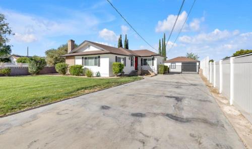 Lancaster Casa | Vacation-Poppy Fields, Antelope Valley & Aerospace