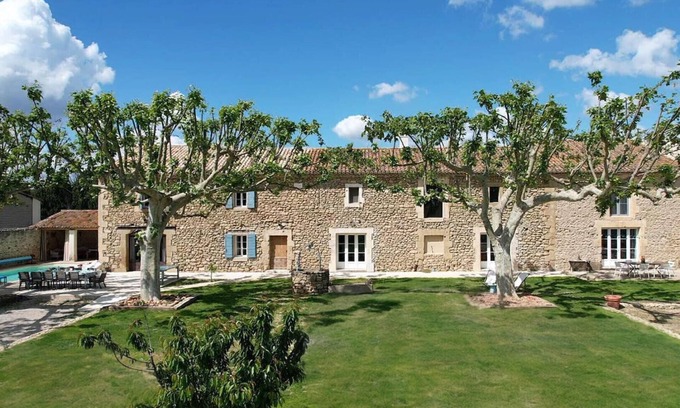 Lamanon Villa | Vacation rental house with pool LAMANON LS1-443