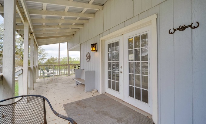 Kerrville Cabina | Vacation Rental in Kerrville: Pets Welcome!