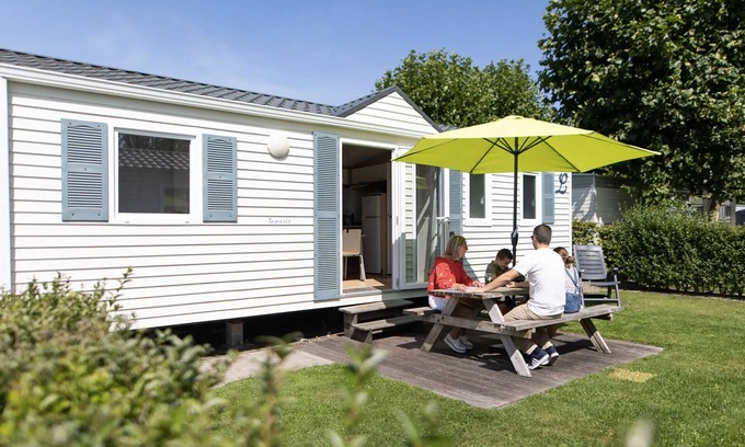 Jabbeke Chalet De Esquí | Vakantiepark Klein Strand - Comfort Chalet 4p