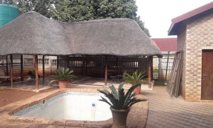 Thulamela Cama Y Desayuno | Vakhusi Bed and Breakfast