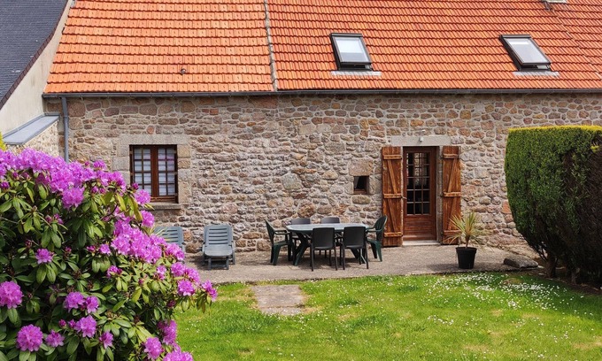 Fermanville Casa | Val de Saire - Fermanville - holiday home, garden, quiet, near beaches