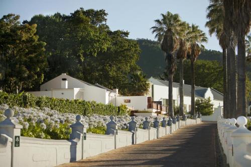 Drakenstein Casa | Val Du Charron Wine & Leisure Estate