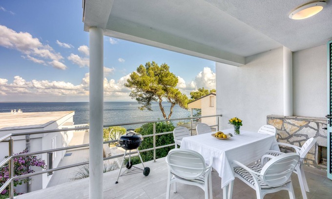 Veli Losinj Apartamento | Valdarke Seaside Apartment, Mali Lošinj, Croatia
