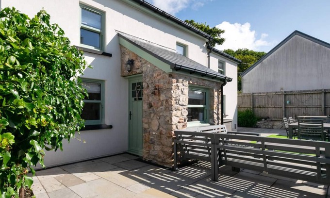 Port-Eynon Casa | Vale Cottage in the beautiful Swansea