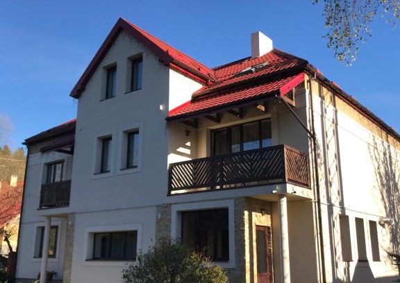 Skhidnytsya Hotel | Valentyna