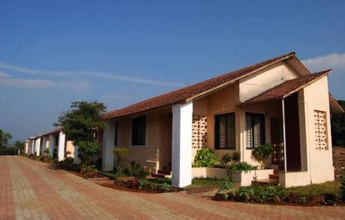 Amboli Cabina | Vamoose Green Valley Amboli