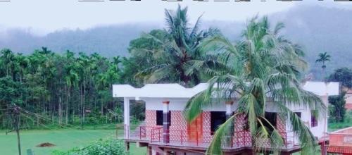 Samse Casa | Vamoose Suyoga Homestay Kudremukh