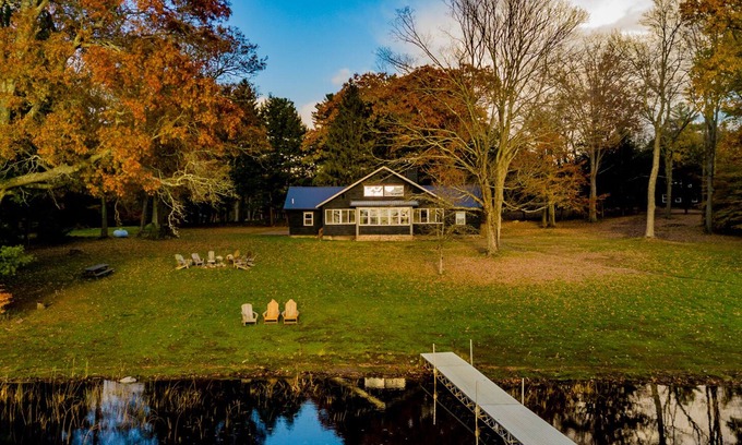 Cleveland Casa | Vanderkamp NY – Frank Soule Lodge 7 Bedroom Vintage Lakeview Lodge on 850 Acres