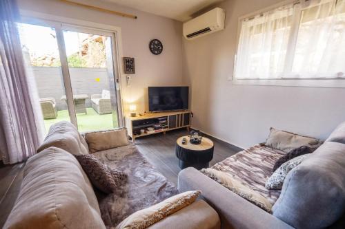 Residences du Golfe de Lava Casa | Vanessa - 200m from the beach Terrace - by TGB