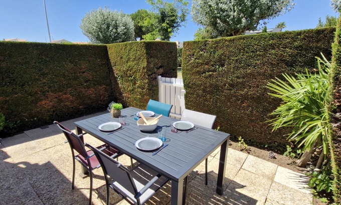 Vaux-sur-Mer Apartamento | Vaux sur Mer - PONTAILLAC side - SEMI-DETACHED VILLA - SHARED POOL