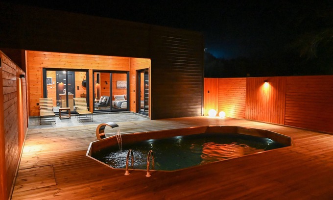 Kanali Complejo | VB ECO SUITES - Suite with Pool View