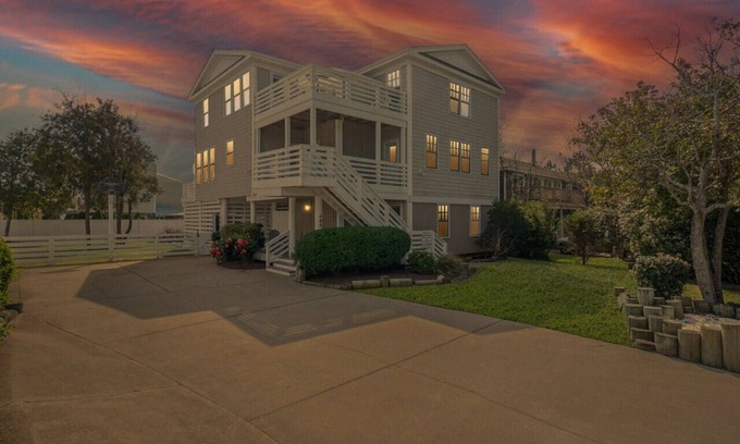 Sandbridge Casa | VB Paradise / Private Pool, Hot Tub