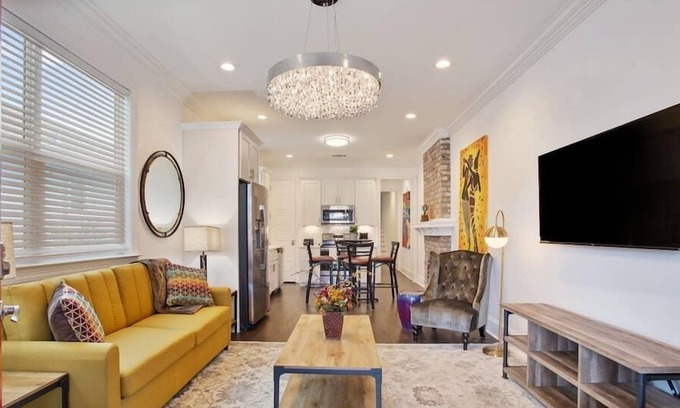 Seventh Ward Casa | VCAY-Stylish Bucket-List Check Off Near French Quarter