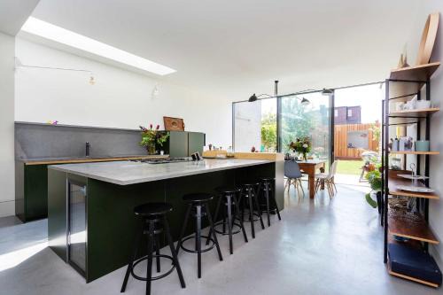 Brondesbury Park Casa | Veeve - Kensal Rise Retreat