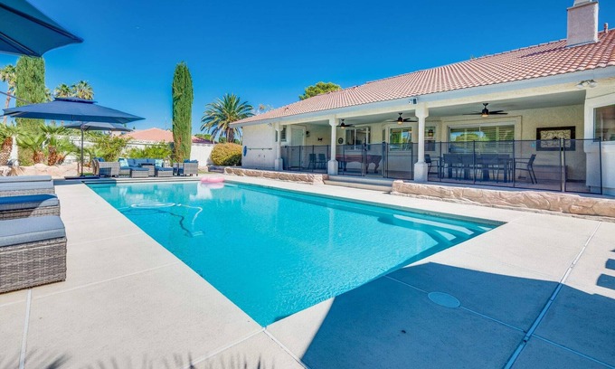 Las Vegas Casa | Vegas Home w 5BR, Casita, Hot Tub, Pool & Games