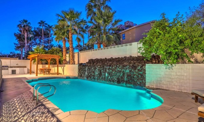 Paradise Villa | Vegas Strip Luxury Pool Villa, Jacuzzi, Pool Table