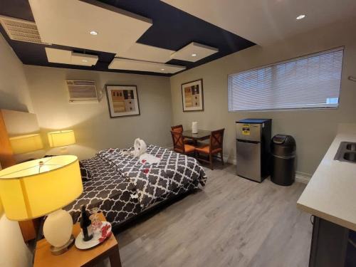 Paradise Casa | Vegas Unit A Charm to Remember Love of Vegas