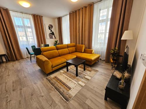 Hradec Kralove Apartamento | Velký byt 3+kk Klicperova, 2 ložnice