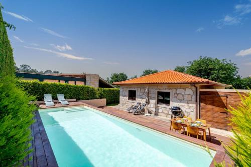 Venade Casa | Venade Mountain House by Portugal Active