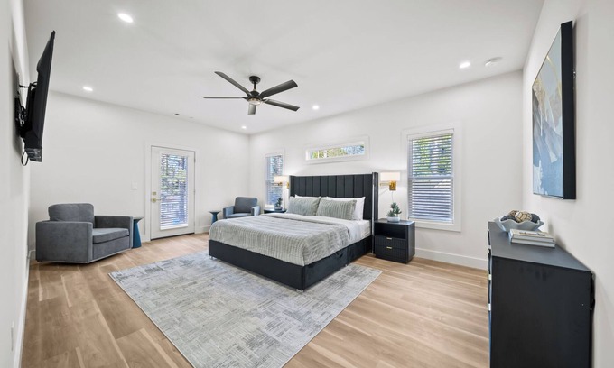 Atlanta Casa | Venetian Haus- Luxurious 5 bd 3ba New Construction near golf & major attractions